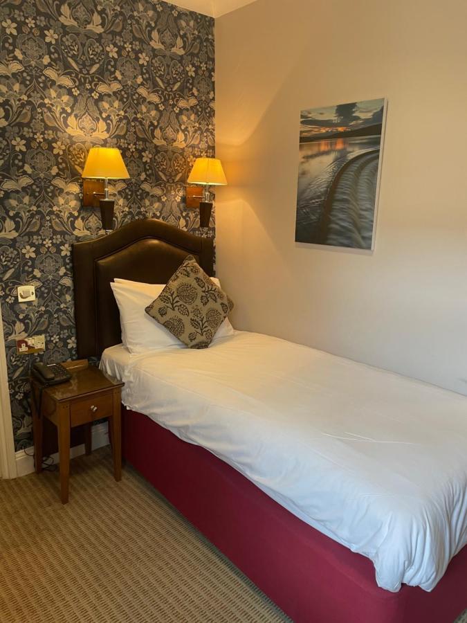 Clarion Hotel Charlecote Pheasant Wellesbourne Exterior photo
