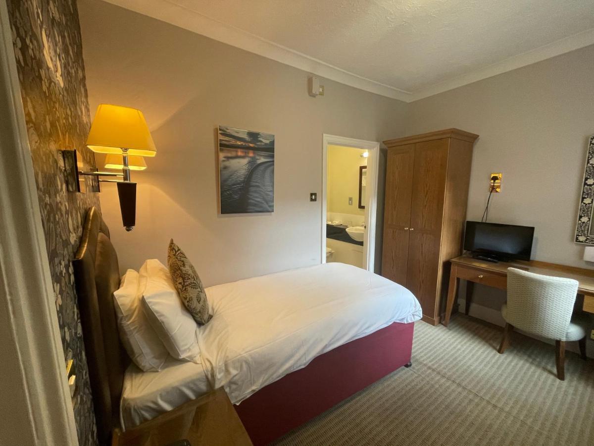 Clarion Hotel Charlecote Pheasant Wellesbourne Exterior photo
