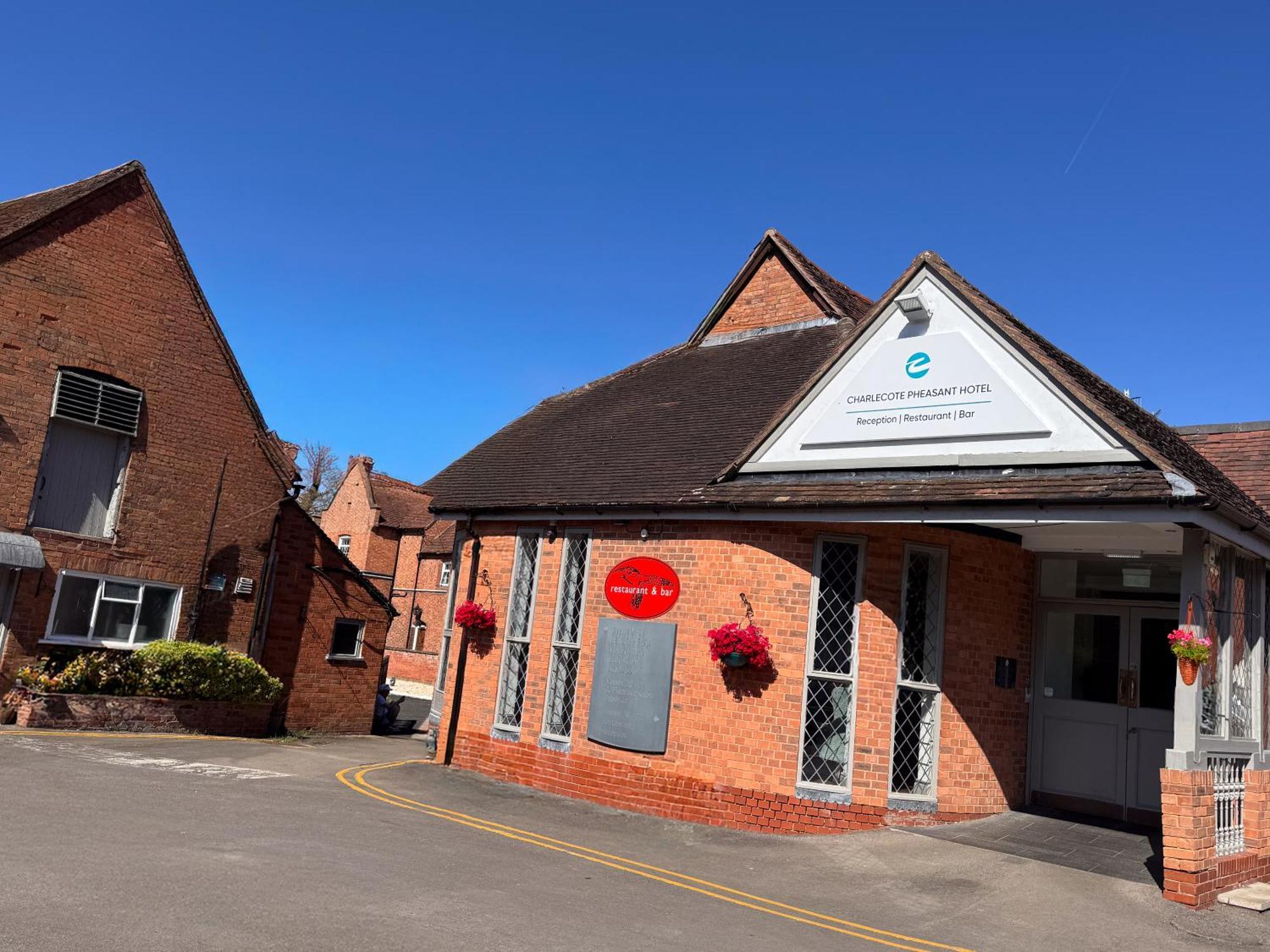 Clarion Hotel Charlecote Pheasant Wellesbourne Exterior photo
