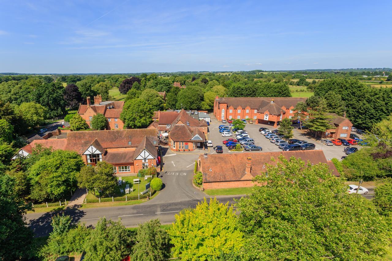 Clarion Hotel Charlecote Pheasant Wellesbourne Exterior photo
